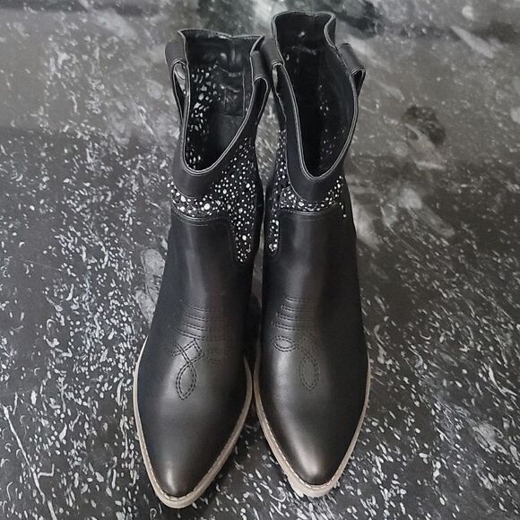 BRAND NEW FOREVER RIVER WOMEN'S ANKLE BOOT - Picture 3 of 15